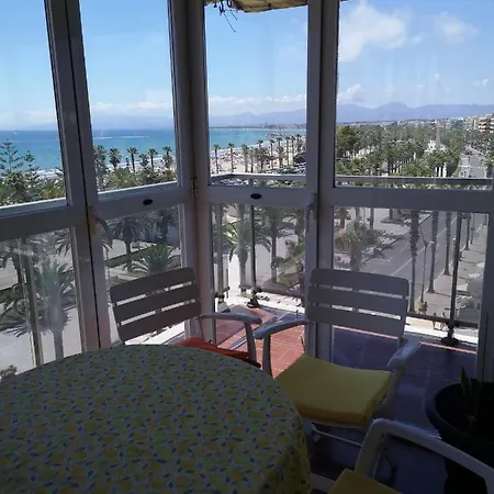 Apartamento Primera Linea Con Terraza En * Salou